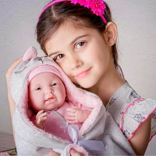Miniatura 3 de JC Toys – La Newborn Nursery Juego de 8 piezas, muñeca bebé de cuerpo suave con accesorios Muñeca recién nacida de 15.5" realista, suave