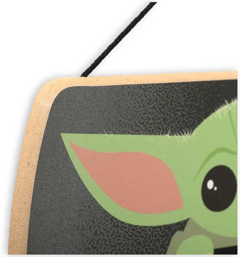 Miniatura 4 de Disney Star Wars: The Mandalorian Baby Yoda Force es fuerte con este pequeño colgante de madera decoración de pared - Grogu, el niño Negro