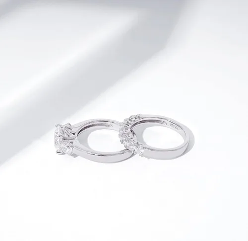 Miniatura 3 de Tienda Essentials Sterling Silver Platinum Plated Infinite Elements Cubic Zirconia Three Stone Ring (previously Tienda Collection)