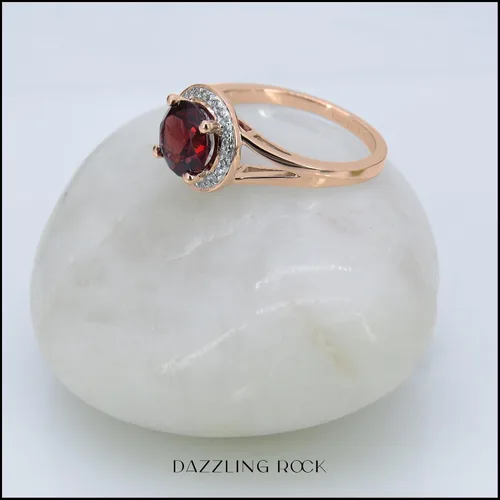 Miniatura 214 de Dazzlingrock Collection Anillo de compromiso redondo de 0.276 in con halo de diamante blanco y vástago dividido para ella en oro macizo de 14