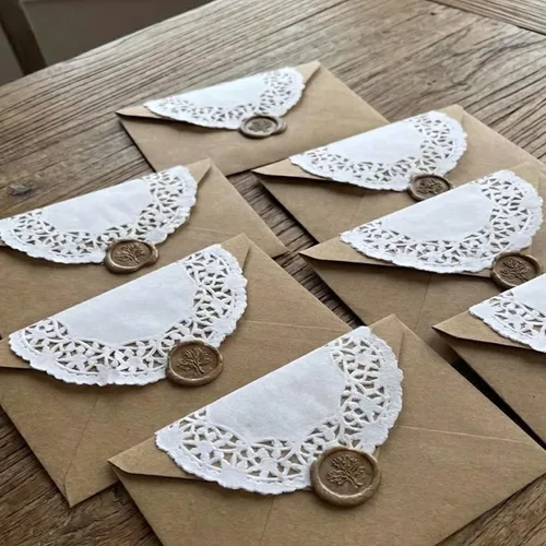 Miniatura 7 de Tapones de encaje de papel redondo blanco (paquete de 100) fabricados en Canadá (4 pulgadas)