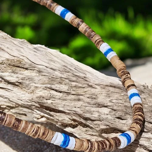 Miniatura 34 de BlueRica Collar de cuentas de concha de coco y puka (18")