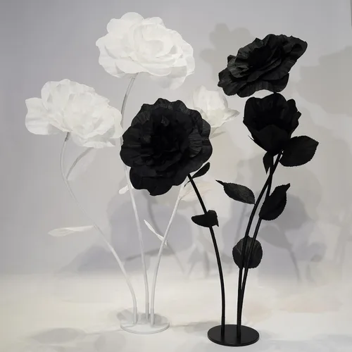 Miniatura 3 de Rosas negras de gran tamaño, flores artificiales gigantes para decoración con soporte, escultura de rosa de papel grande para bodas, fiestas