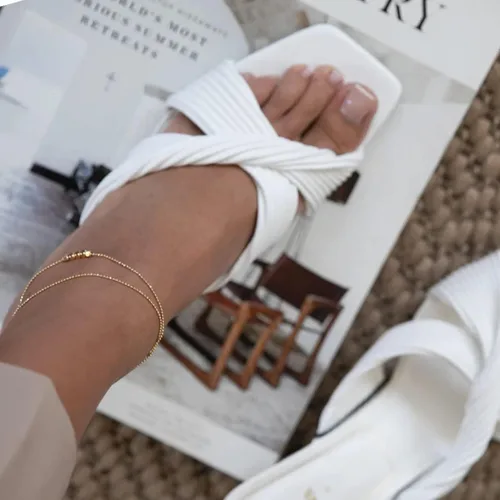 Miniatura 4 de Pancert Tobillera delicada de oro para mujer, chapada en oro de 18 quilates, con cuentas satélites, tobilleras de corazón con diamantes de imitación