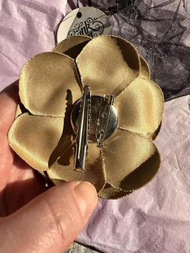 Miniatura 5 de Vintage Style Elegant Camellia Fabric Flower Brooch Pin Scarf Bridal Dress Wedding Accessories Jewelry Gift