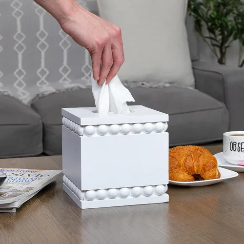 Miniatura 3 de AuldHome Design Cubierta cuadrada para caja de pañuelos con cuentas (blanca); soporte de pañuelos de madera rústico de granja