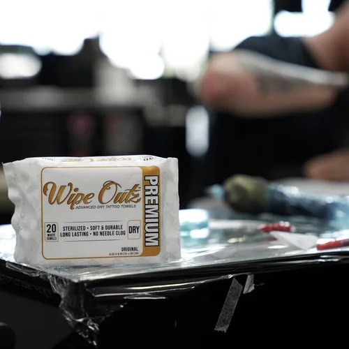 Miniatura 5 de Wipe Outz Toallas blancas para tatuajes – Toallitas secas de alta calidad para tatuajes y cuidados posteriores de PMU – Toallitas suaves y Blanco
