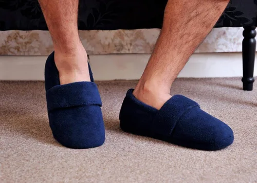 Miniatura 2 de SnugToes Pantuflas térmicas para microondas Arola para hombre, Azul marino