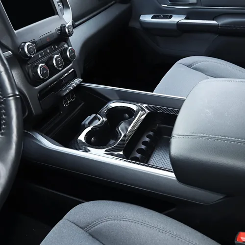 Miniatura 4 de Cubierta de panel de consola central de fibra de carbono con portavasos para apoyabrazos delantero Compatible con 2019-2025 Dodge RAM 1500 2500 3500