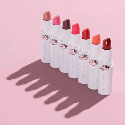 Miniatura 10 de wet n wild Mega Last Lápiz Labial de Alto Brillo, Color de Labios, Infundido con Aceites de Semillas para un Brillo Alto Nutritivo, Color Cremoso