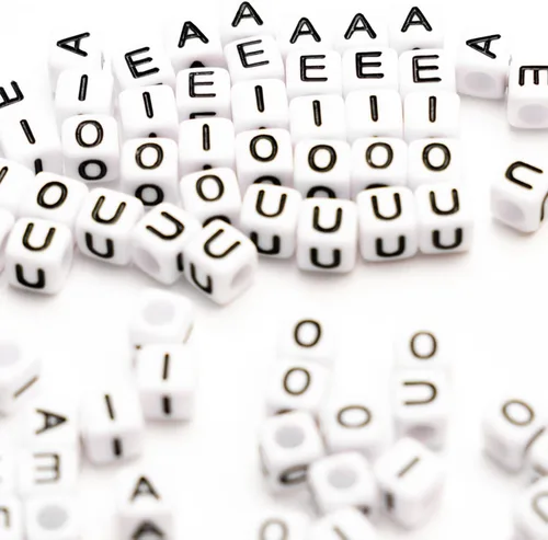 Miniatura 4 de STU-500FZM-AEIOU, 500 cuentas de letras acrílicas en forma de cubo de 15/64 x 0.236 pulgadas, letras B, cuentas del alfabeto para hacer pulseras