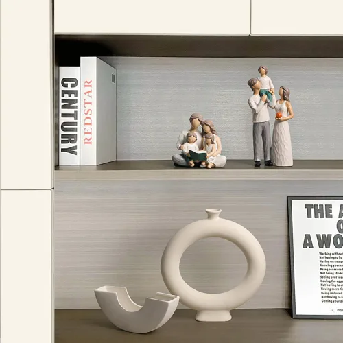 Miniatura 2 de Familia de 3 figuras – Escultura familiar de resina para padres e hijos – Regalos para decoración del hogar – Cumpleaños, Acción de Gracias, Navidad