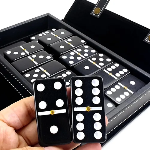 Miniatura 5 de Bucher&Rossini Juego de Dominó Doble 6 - Juego Clásico de Dominó Negro para Adultos y Niños, Idea de Regalo para Jugadores de Dominó o Noche