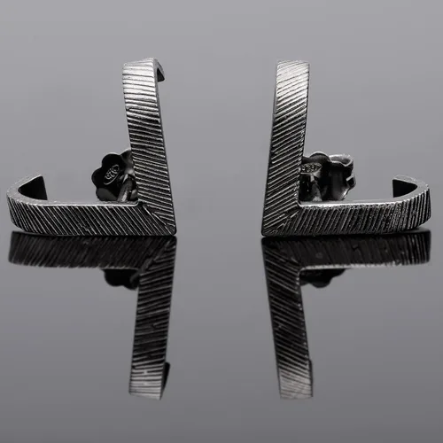 Miniatura 17 de Emmanuela - Aretes de aro texturizados en forma de V, plata de ley 925 chapada en oro, estilo minimalista, moderno, sexy, hipoalergénicos y sin