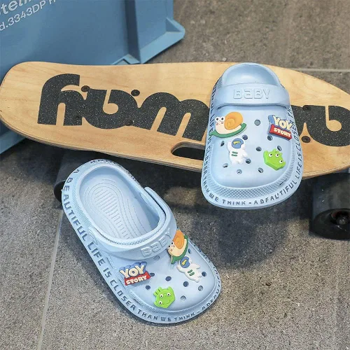 Miniatura 2 de Simplee kids Toddler Kids Clogs Baby Boys Girls Classic Water Garden Slippers Lightweight Cartoon Sandals Summer Beach Pool Outdoor Play Shoes