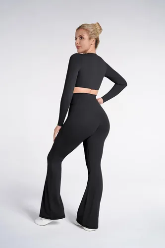 Miniatura 7 de Sunzel Leggings acampanados, pantalones deportivos y cruzados para yoga, con control de abdomen, cintura alta y piernas anchas