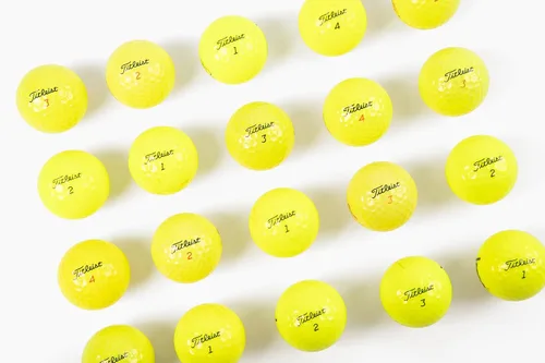 Miniatura 7 de Clean Green Golf Balls Paquete de 24 a 48 – Mezcla de Titleist amarilla reciclada y usada, incluye Velocity, Trufeel Tour, Tour Speed, NXT Tour