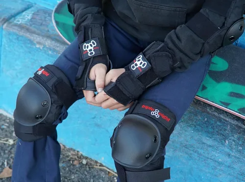 Miniatura 6 de Triple Eight WRISTSAVER Wrist Guards – Ideal for Skateboarding, in-line Skating, and Roller Skating
