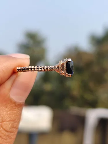 Miniatura 6 de SilverDia - Anillo de compromiso de 2 quilates con diamantes de ónix negro con doble halo oculto, anillo de compromiso delicado de media eternidad