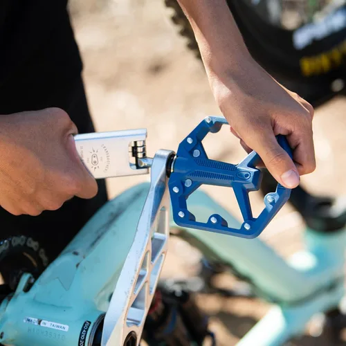 Miniatura 8 de Crankbrothers Stamp Pedales Planos MTB - Pedales de Bicicleta Ligeros, Versátiles y Duraderos de Tamaño Específico Negro
