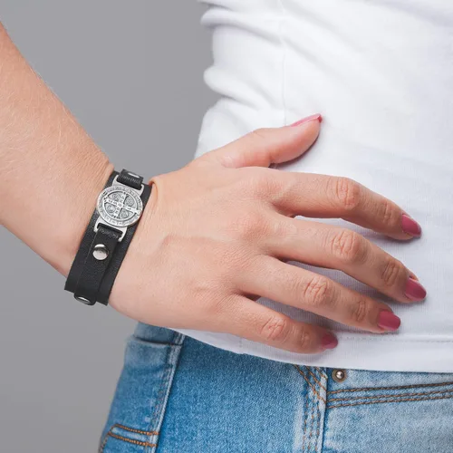 Miniatura 5 de Intercession Pulsera de protección de cuero genuino de San Benito fabricada en Brasil Madera