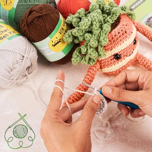 Miniatura 9 de MODDA Kit de ganchillo para principiantes, kit de inicio de ganchillo para principiantes con tutoriales en video fáciles de seguir, kits