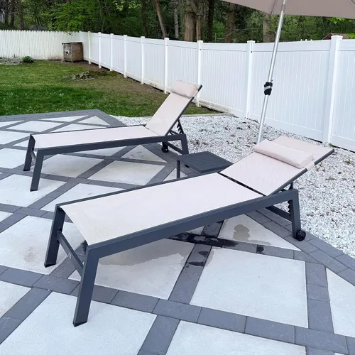 Miniatura 25 de PURPLE LEAF Juego de sillas de lounge al aire libre de gran tamaño de 3 piezas para patio, tumbona para piscina, estructura de aluminio con mesa