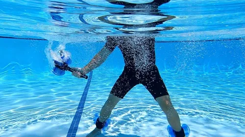 Miniatura 4 de Hydrorevolution - Entrenador de raquetas acuáticas Aumenta la potencia y la velocidad de giro de la raqueta en el agua Mejora la movilidad