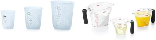 Miniatura 12 de 1 taza de medir de silicón para exprimir y verter, con patrón Stay-Cool, de la marca Oxo Good Grips, Transparente