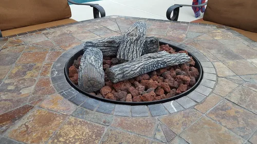 Miniatura 3 de UniFlame Kit de roca de lava y troncos para fogatas de propano