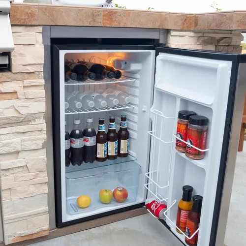 Miniatura 6 de Bull Outdoor Products Refrigerador contemporáneo – 4.5 pies cúbicos Refrigerador compacto de acero inoxidable para exteriores con puerta reversible