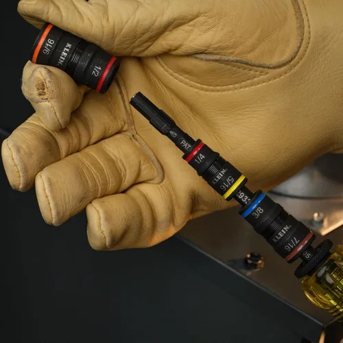 Miniatura 8 de Klein Tools 32910RCHT Destornillador de Impacto, Juego de Dados de Impacto SAE 7 en 1 con Mango de Trinquete, Dado Giratorio con Tamaños de Llave