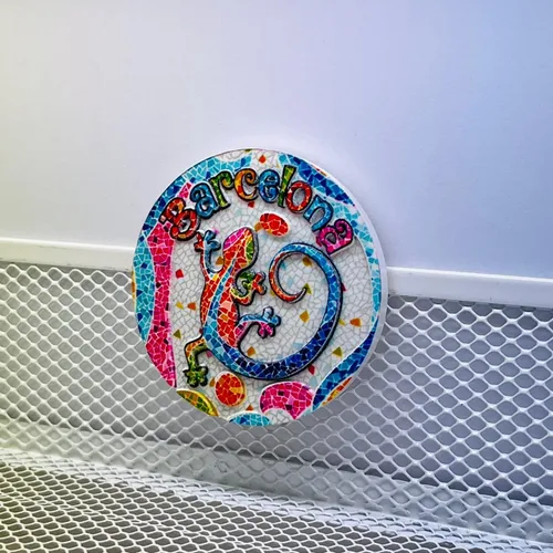 Miniatura 4 de A-ONE Barcelona Park Güell Lizard España 3D Home Round Freezer Magnet 1PC+Park Guell Landscape Iron On Patch 1PC Imán de nevera de ciudad, parche