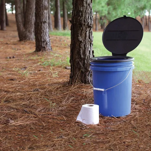 Miniatura 2 de Camco Asiento de Inodoro de Cubo con Tapa - Convierte Cubo Estándar de 5 Galones en Inodoro Portátil para Acampar - Conveniente Inodoro de Camping