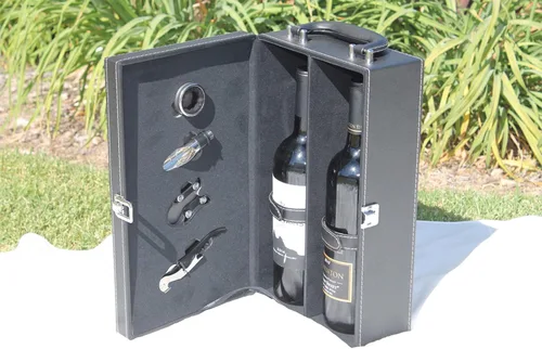 Miniatura 3 de Lifestyle Top Handle Travel Two Bottle Wine Carrier Case con juego de accesorios de vino de 4 piezas (rojo)