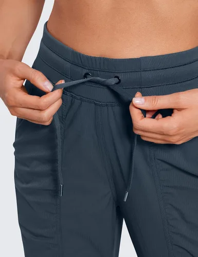 Miniatura 4 de CRZ YOGA Pantalones deportivos ligeros de entrenamiento para mujer, pantalones casuales de cintura alta para correr al aire libre con bolsillos