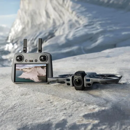 Miniatura 10 de DJI Avata 360 (RC 2), dron de 360 ° con imágenes de 1 pulgada 8K 360° para FPV y filmación aérea, dron con cámara de 360° con protector de hélice.