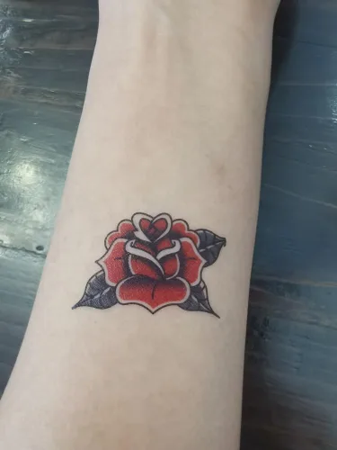 Miniatura 3 de Etiqueta engomada temporal del tatuaje del cráneo del ancla de la golondrina impermeable adultos hombres mujeres mano brazo hombro cuerpo arte