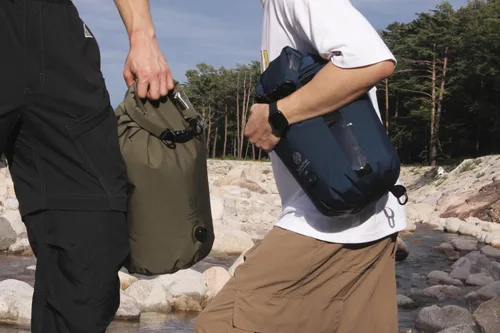 Miniatura 9 de Lavadora portátil con bolsa de lavado – Bolsa seca totalmente impermeable de 15 litros – Lavadora de nailon compacta ligera – Bolsa de lavandería
