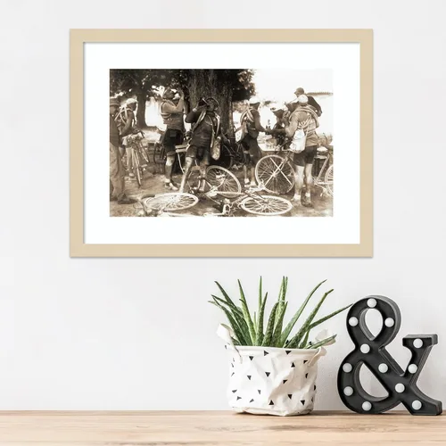 Miniatura 5 de Amanti Art Drinkers by Presse 'E Sports - Cuadro de pared enmarcado de madera (21 pulgadas de ancho x 16 pulgadas de alto), marco natural Svelte