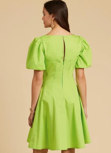 Miniatura 8 de McCall's M8405K5 - Kit de patrón de costura para vestido ajustado y acampanado, código de diseño M8405, tallas 8-10-12-14-16