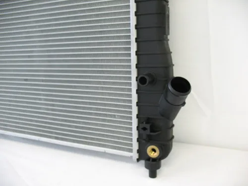 Miniatura 7 de Tong Yang CV37111A Radiador de plástico/aluminio de repuesto-09-10 CV AVEO '09-/G3 '09-'10 L4/1.6 1ROW 1.102 in A/T (RAD-13097)