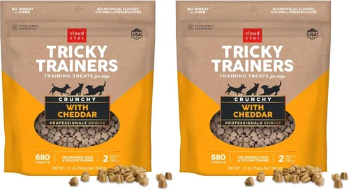 Miniatura 8 de Cloud Star Tricky Trainers Crunchy Dog Training Treats Bolsa de 8 onzas, sabor cheddar, ayuda de comportamiento bajo en calorías con 450 golosinas