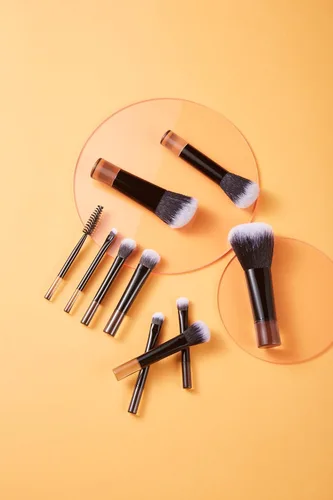 Miniatura 2 de Juego de brochas de maquillaje portátil PARA LLEVAR, COSHINE 10 piezas mini de fácil transporte kit completo de brochas cosméticas de función Negro