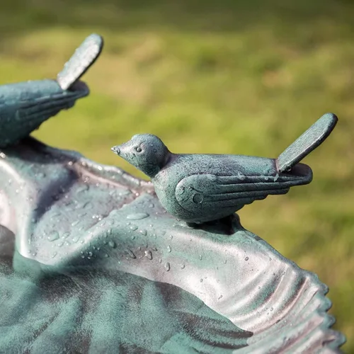 Miniatura 7 de Westcharm Bebedero para Pájaros de 29 Pulgadas, Ligero, de Resina Poli Verde Verdigris para Exteriores con Pájaros Decorativos y Base de Pedestal