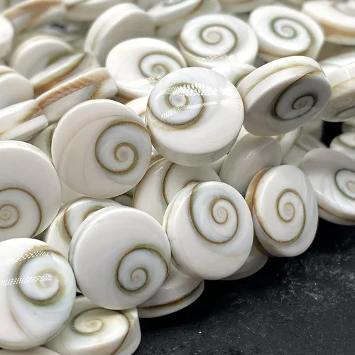 Miniatura 13 de ABCGEMS Shiva Eye Shell Beads Indonesia Auténtica Región Indo-Pacífico (patrón geométrico de matriz de doble cara) de origen ético – Producción
