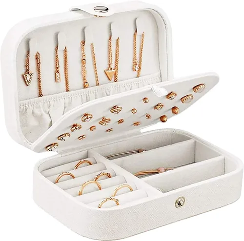 XYMAO Joyeros portátiles de piel sintética para mujeres y niñas, organizador de joyas de viaje para collares, anillos y aretes (blanco brillante)