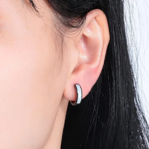 Miniatura 234 de CiNily Aretes Huggie de ópalo con bisagras, chapados en oro, hipoalergénicos, pequeños aretes de aro para mujeres, adolescentes, niñas, hombres