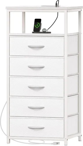 Huuger Cómoda blanca con 5 cajones y estación de carga, cómoda alta para dormitorio, mesita de noche alta con acabado de piel sintética, estante
