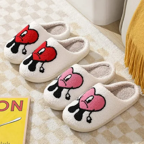 Miniatura 7 de Las bonitas pantuflas de conejito malo perfectas para mujeres y hombres bordado de dibujos animados pantuflas cálidas de invierno con patrón de amor